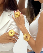 Cargar imagen en el visor de la galería, Anillo Corazón del universo. Tu mi encanto Joyas.
