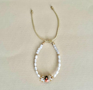 Pulsera Estelita Empollerada.