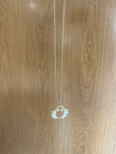 Cargar imagen en el visor de la galería, Collar Heredera XL con plata, con perlas.
